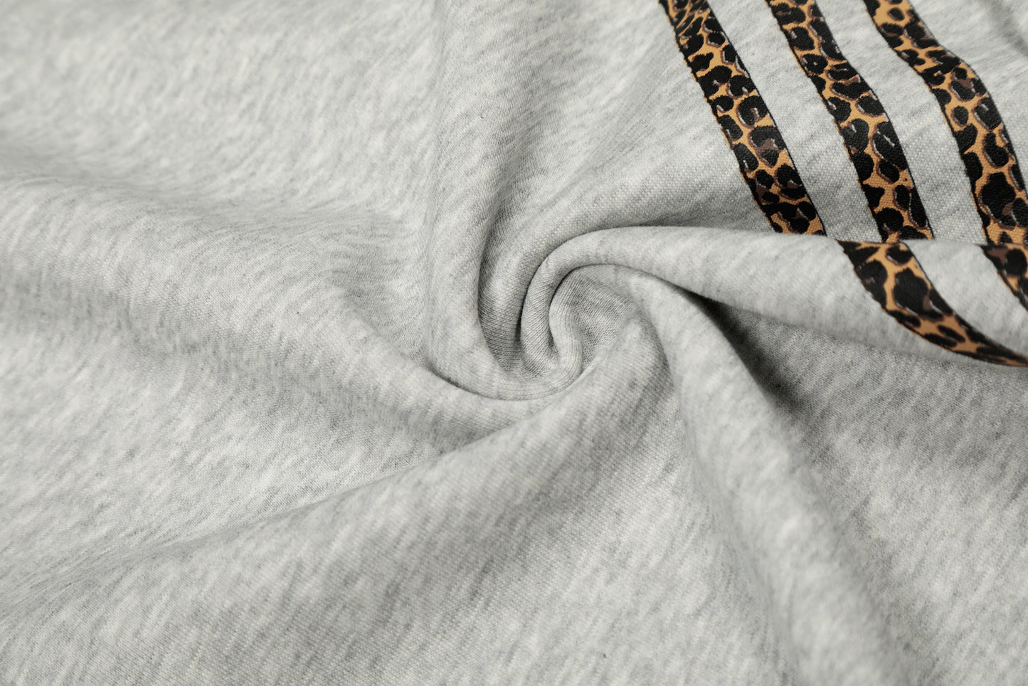 CapCabin Leopard Stripe Loose Sweatpants