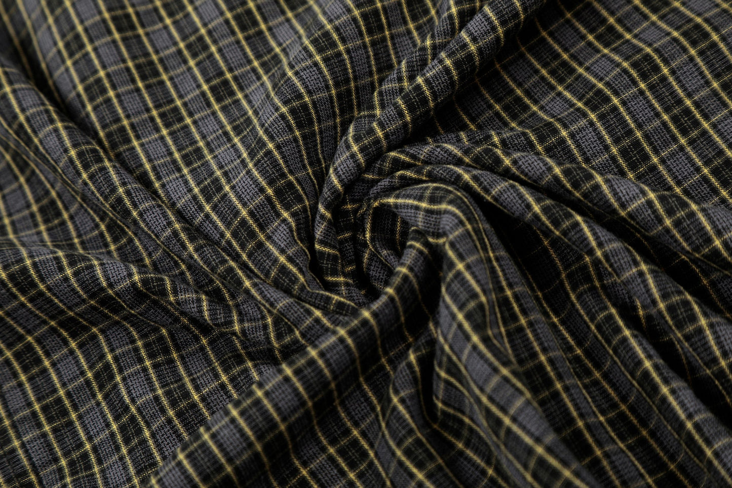 CapCabin “Gradient Check Distressed Shirt”
