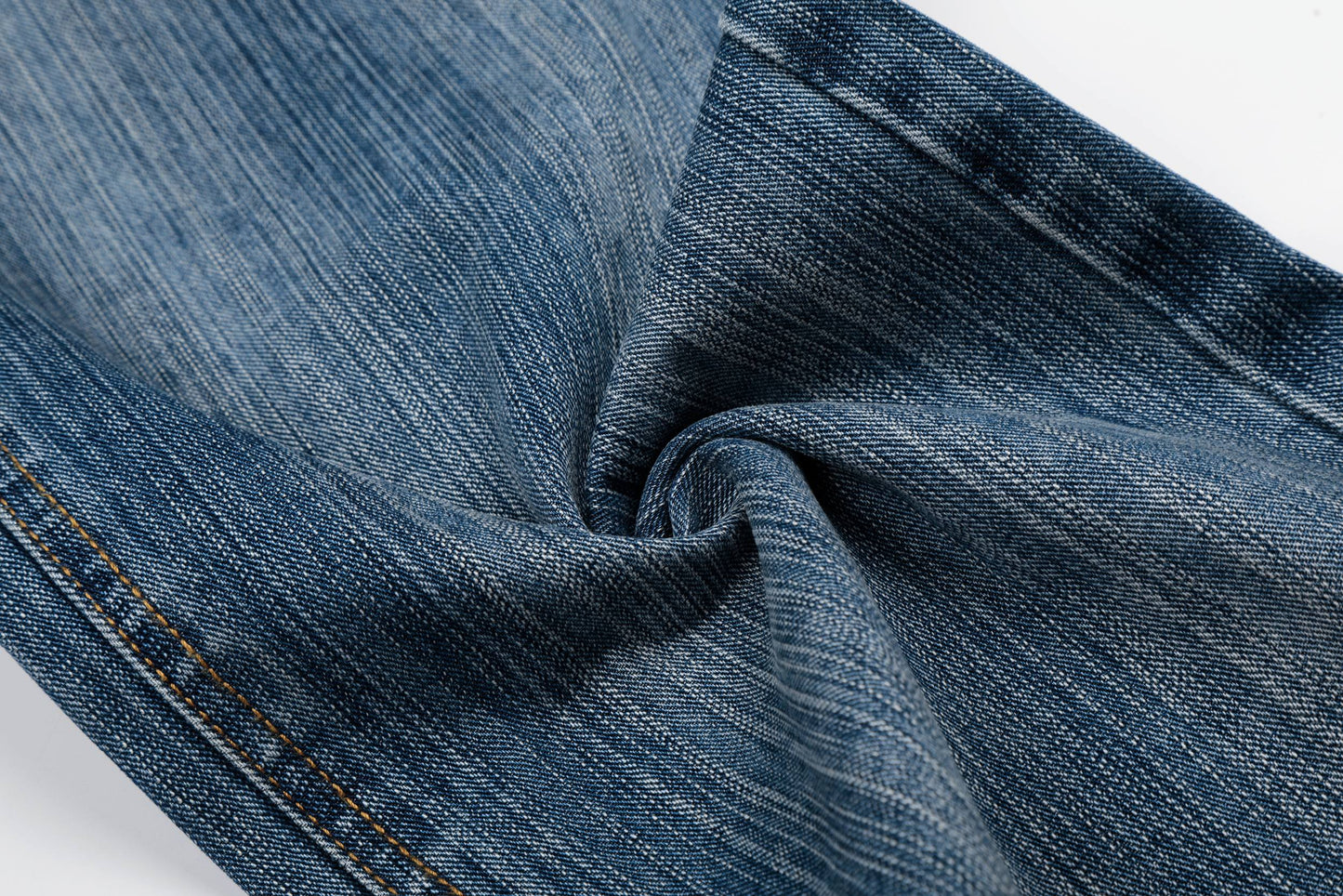 CapCabin “Vintage Grain Denim Jeans”