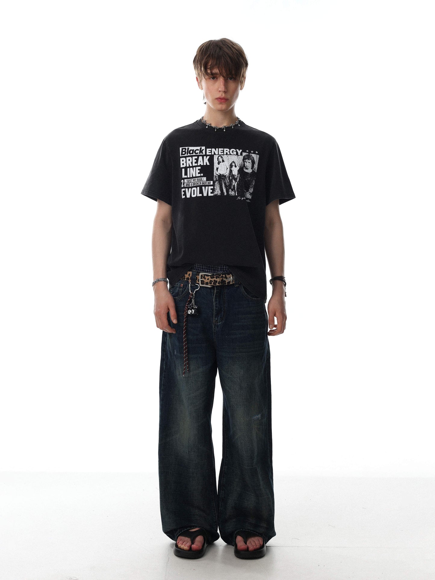CapCabin “Break Line Vintage Tee”