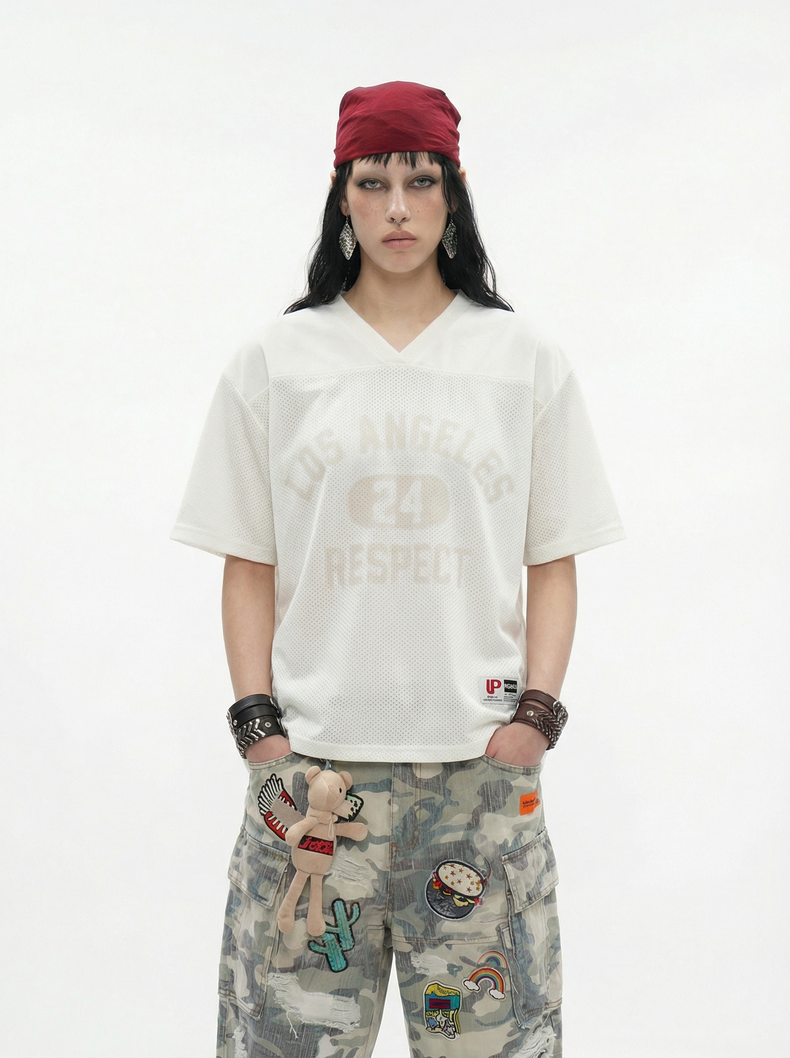CapCabin Los Angeles Respect V-Neck Tee