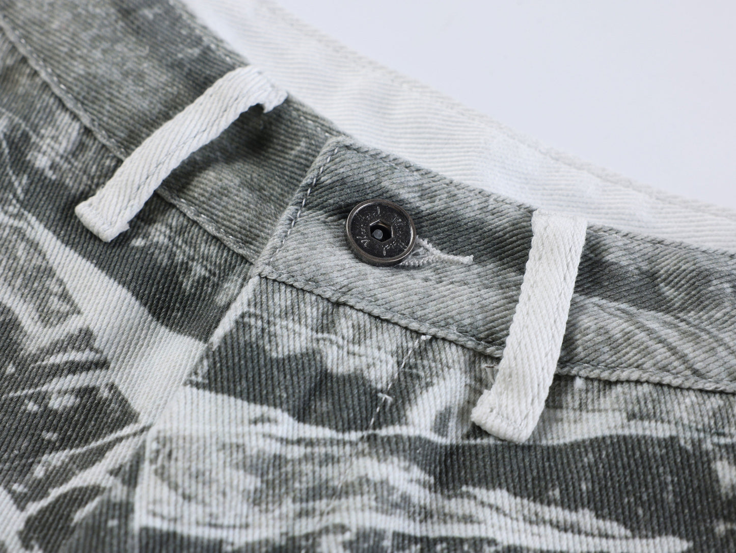 CapCabin Graphic Panel Wide-Leg Pants