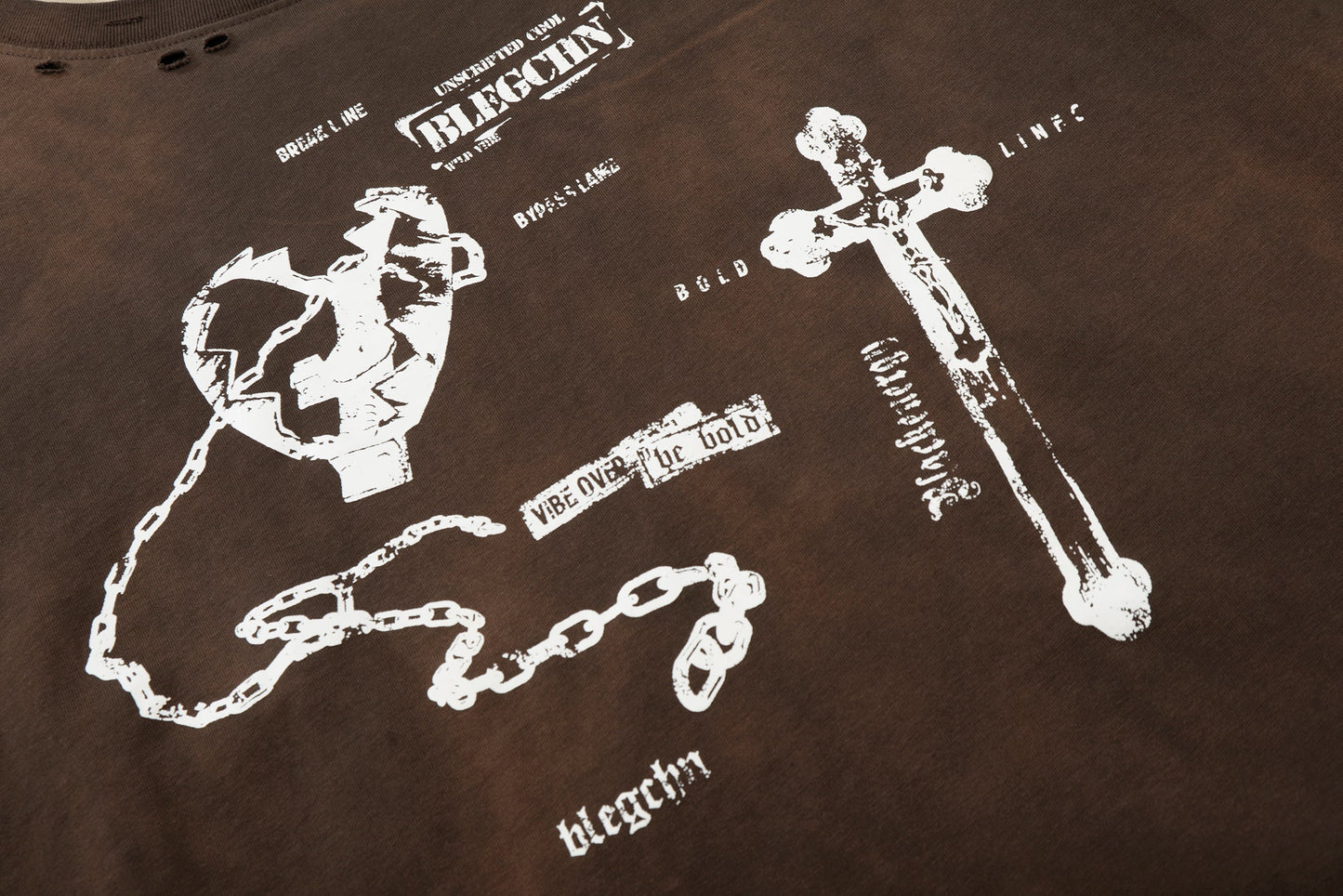 CapCabin Layered Long Sleeve Graphic T-Shirt