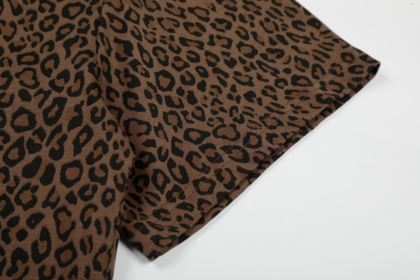 CapCabin “Leopard Script Polo Tee”