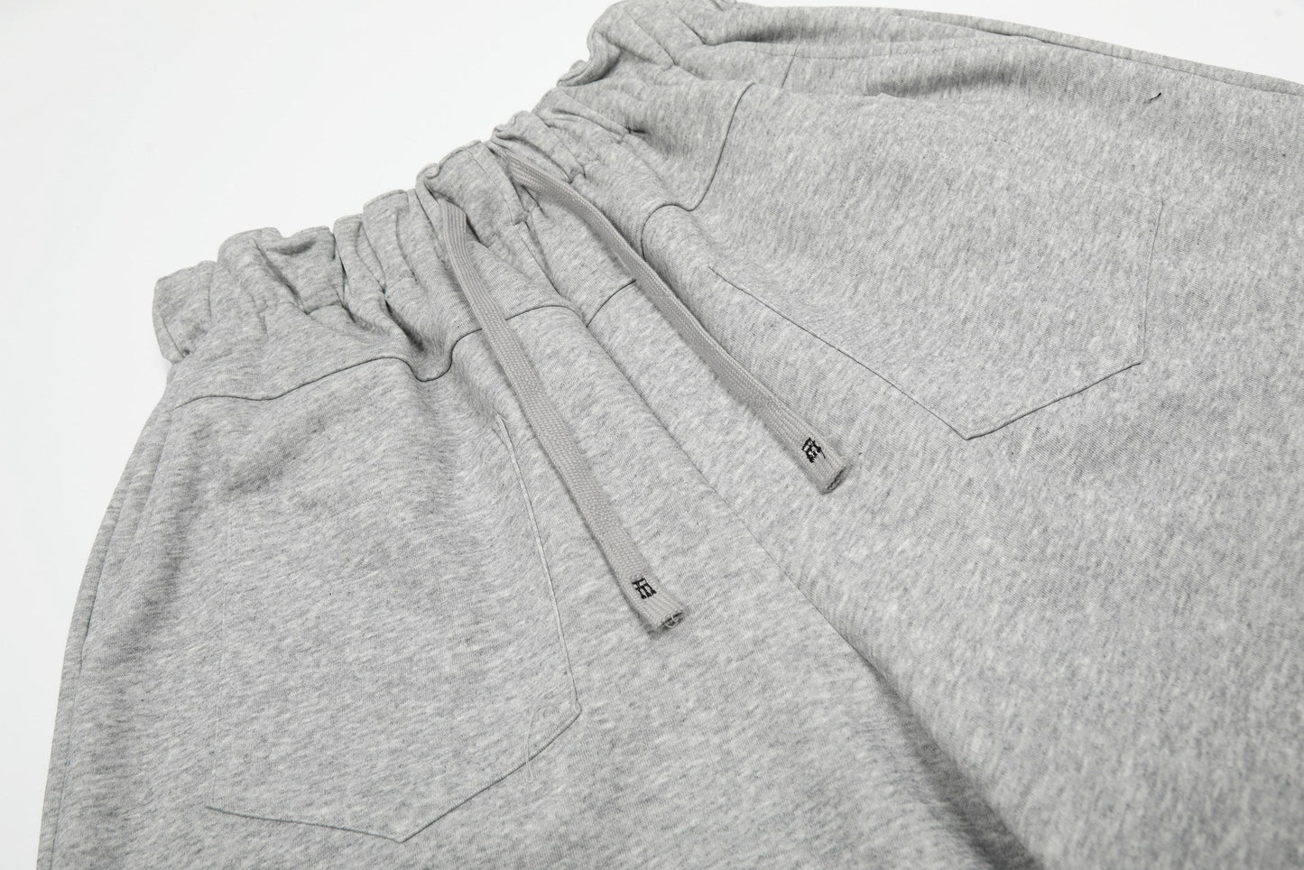 CapCabin “Minimal Lounge Wide Shorts”