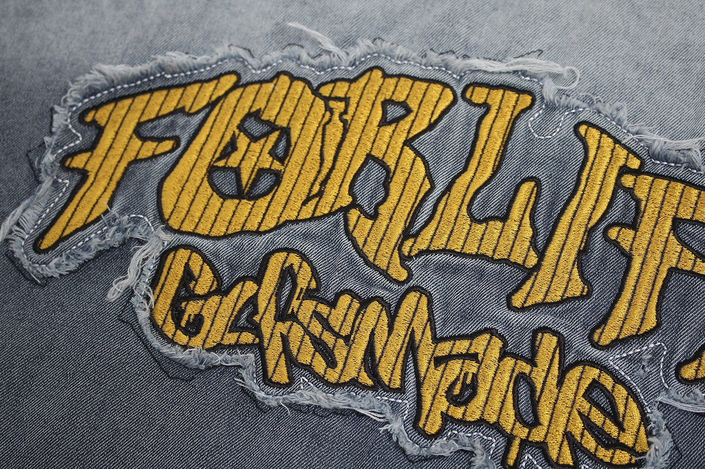 CapCabin Vintage Distressed Embroidery Graphic T-Shirt