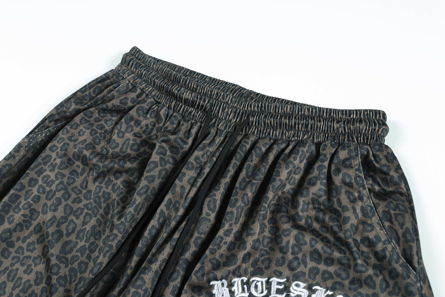 CapCabin Leopard Wash Sweatpants