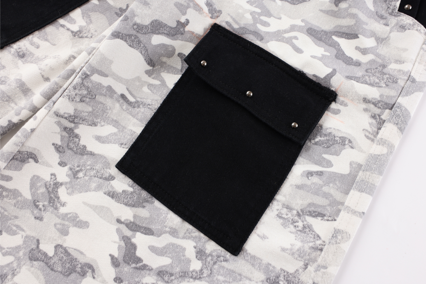 CapCabin Camo Patchwork Cargo Curved Pants