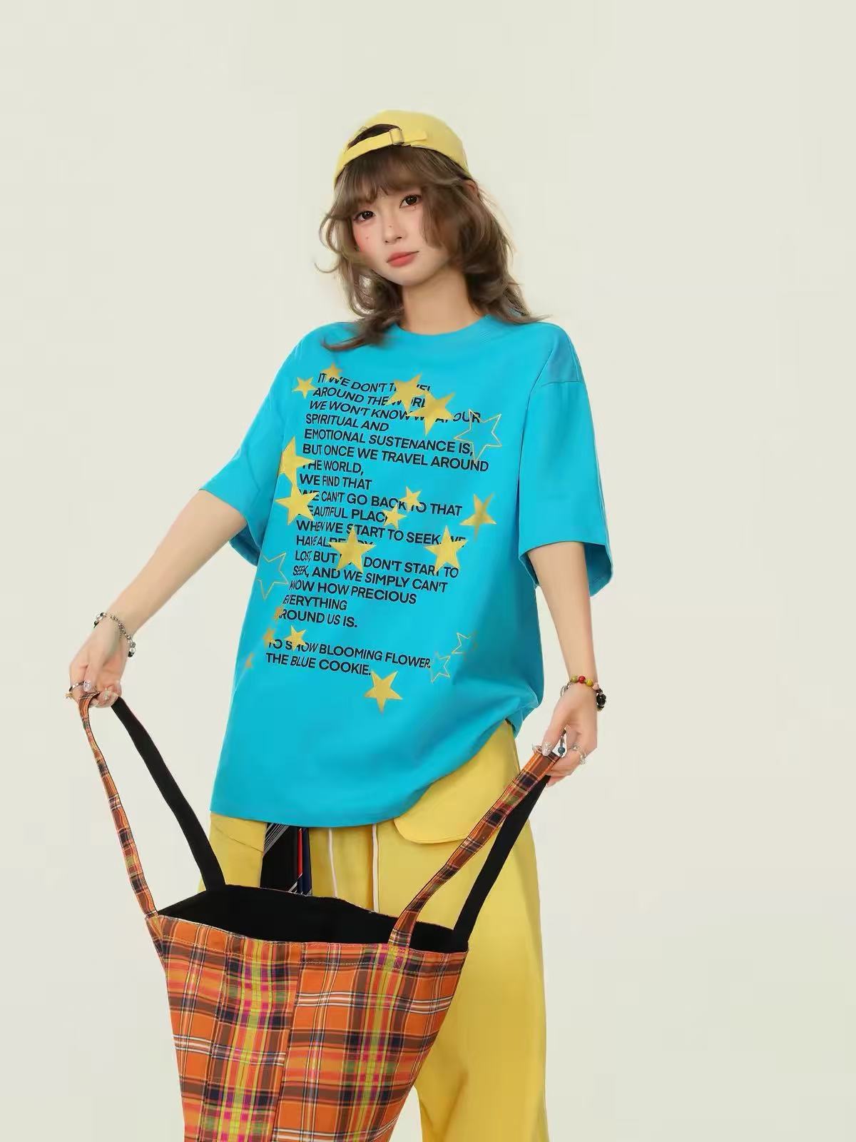CapCabin Women's Oversized Star Graphic T-Shirt