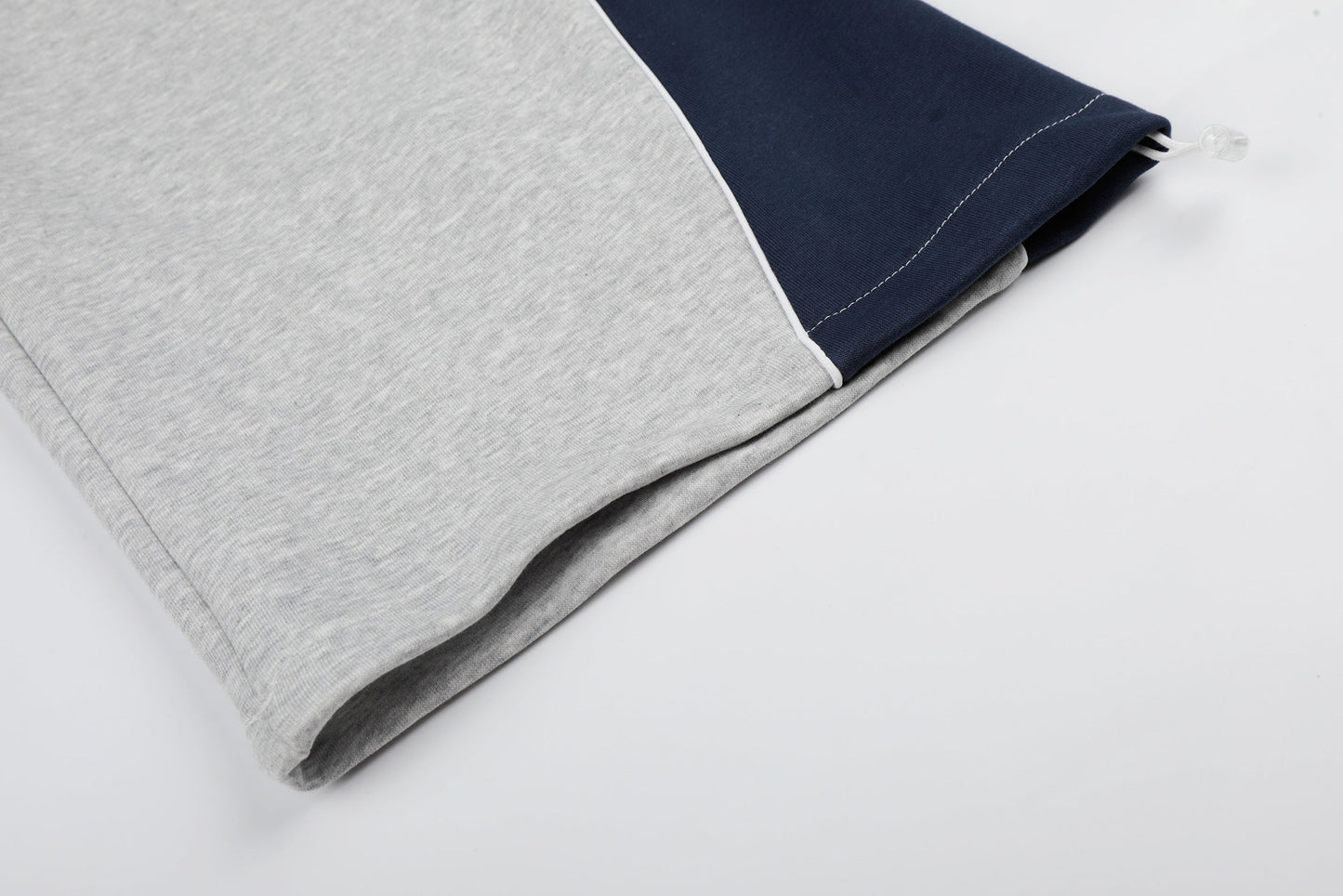 CapCabin Retro Crest Panel Sweatpants