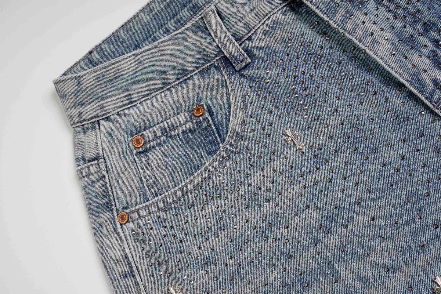 CapCabin “Stardust Washed Wide-Leg Jeans”