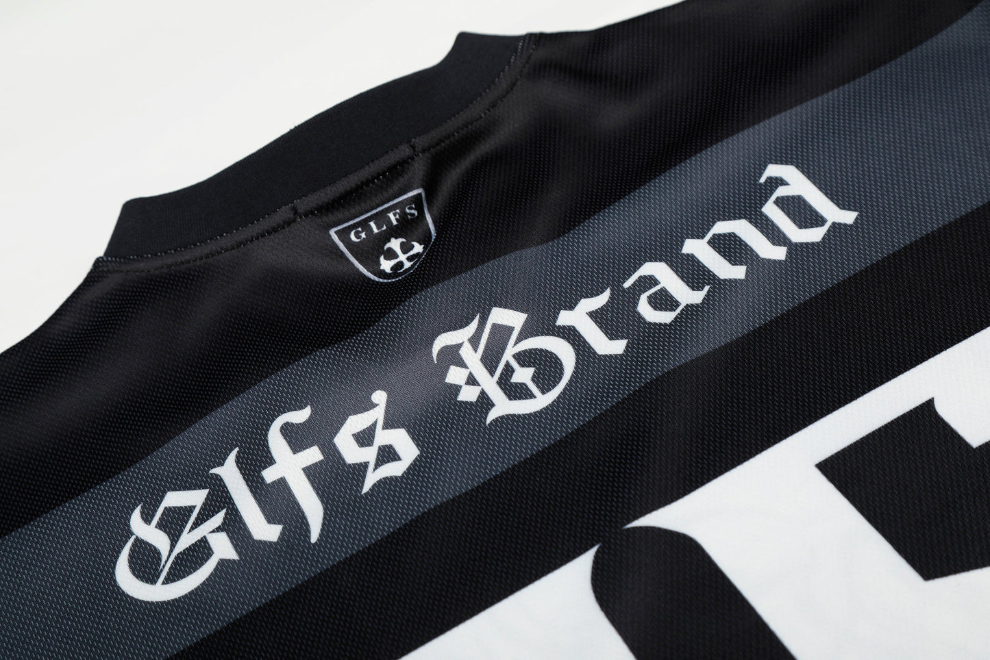 CapCabin Gothic Blade Mesh Jersey