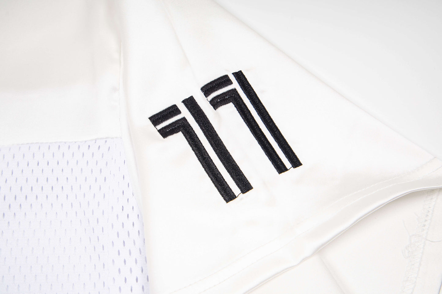 CapCabin “11 Mesh Jersey Tee”