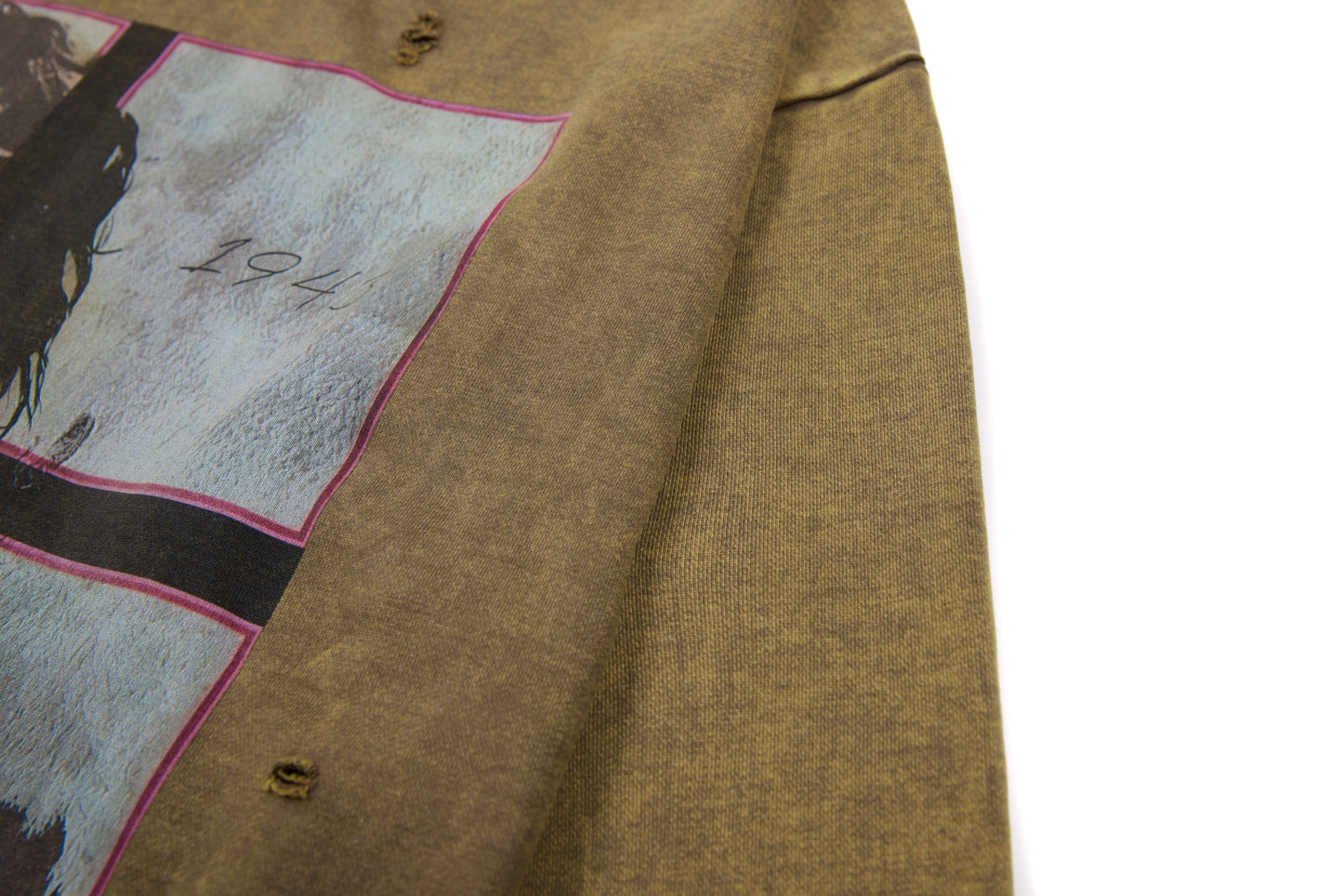 CapCabin Vintage Graphic Long Sleeve Tee