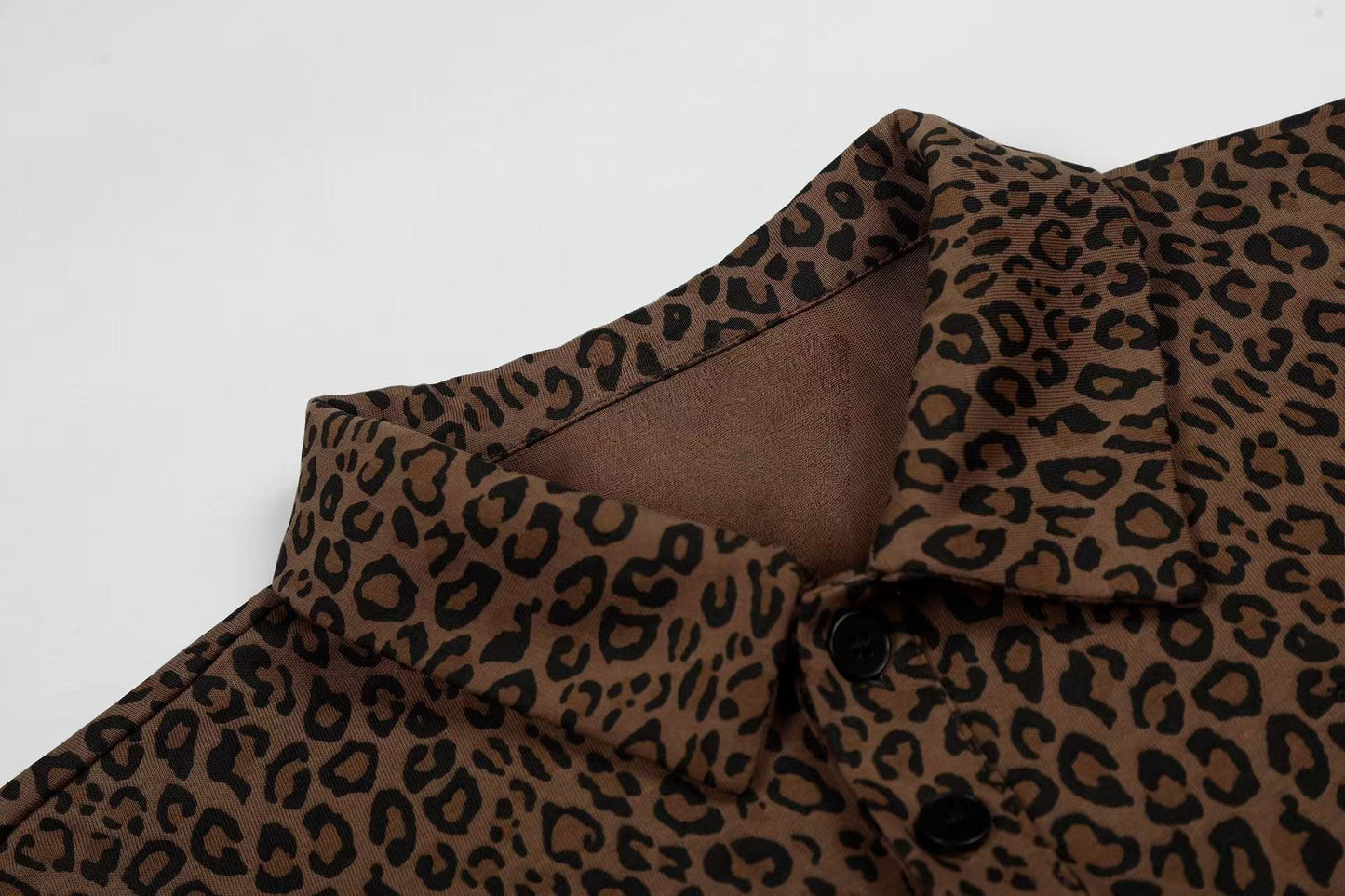 CapCabin “Leopard Script Polo Tee”
