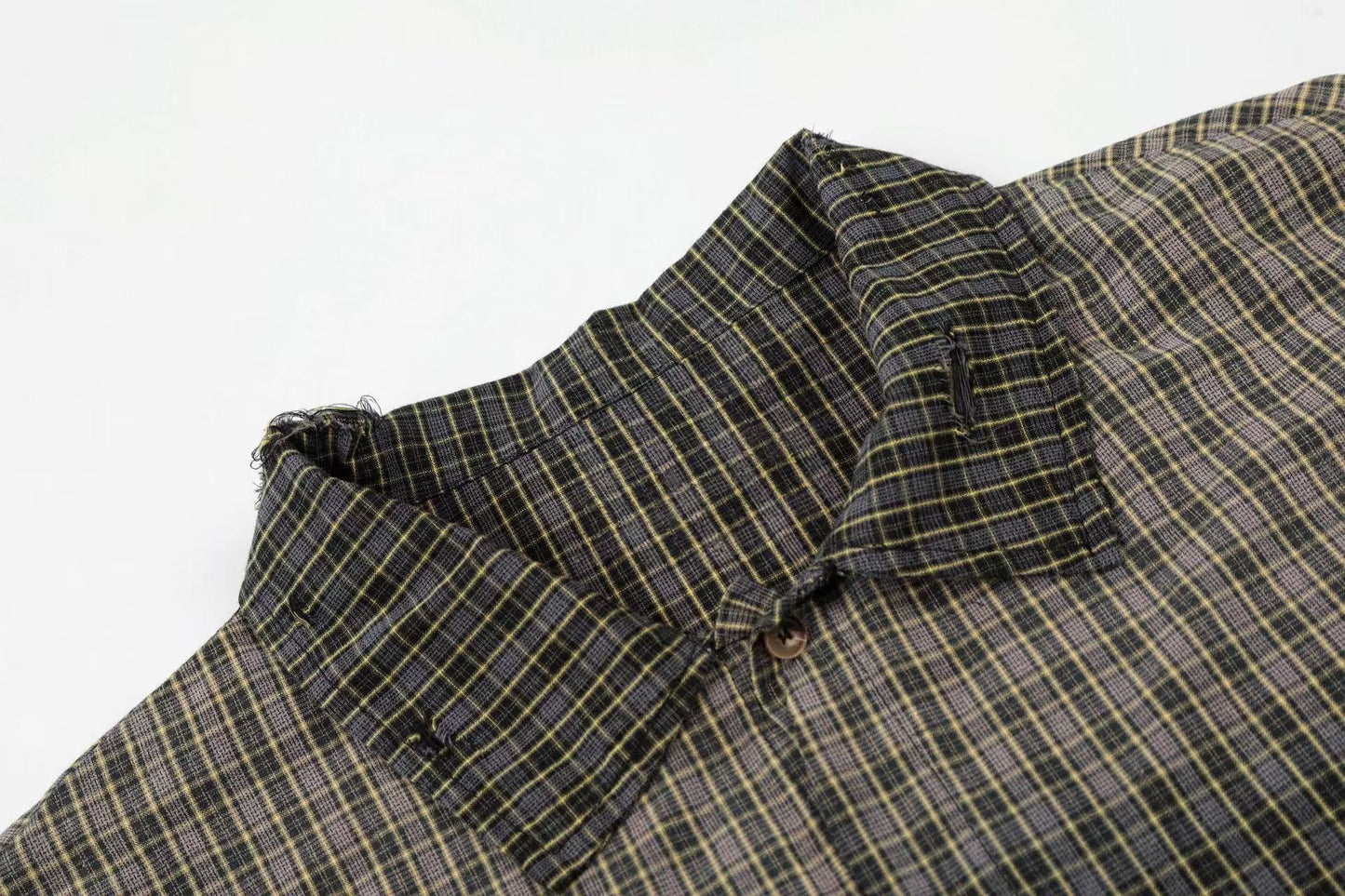 CapCabin “Gradient Check Distressed Shirt”