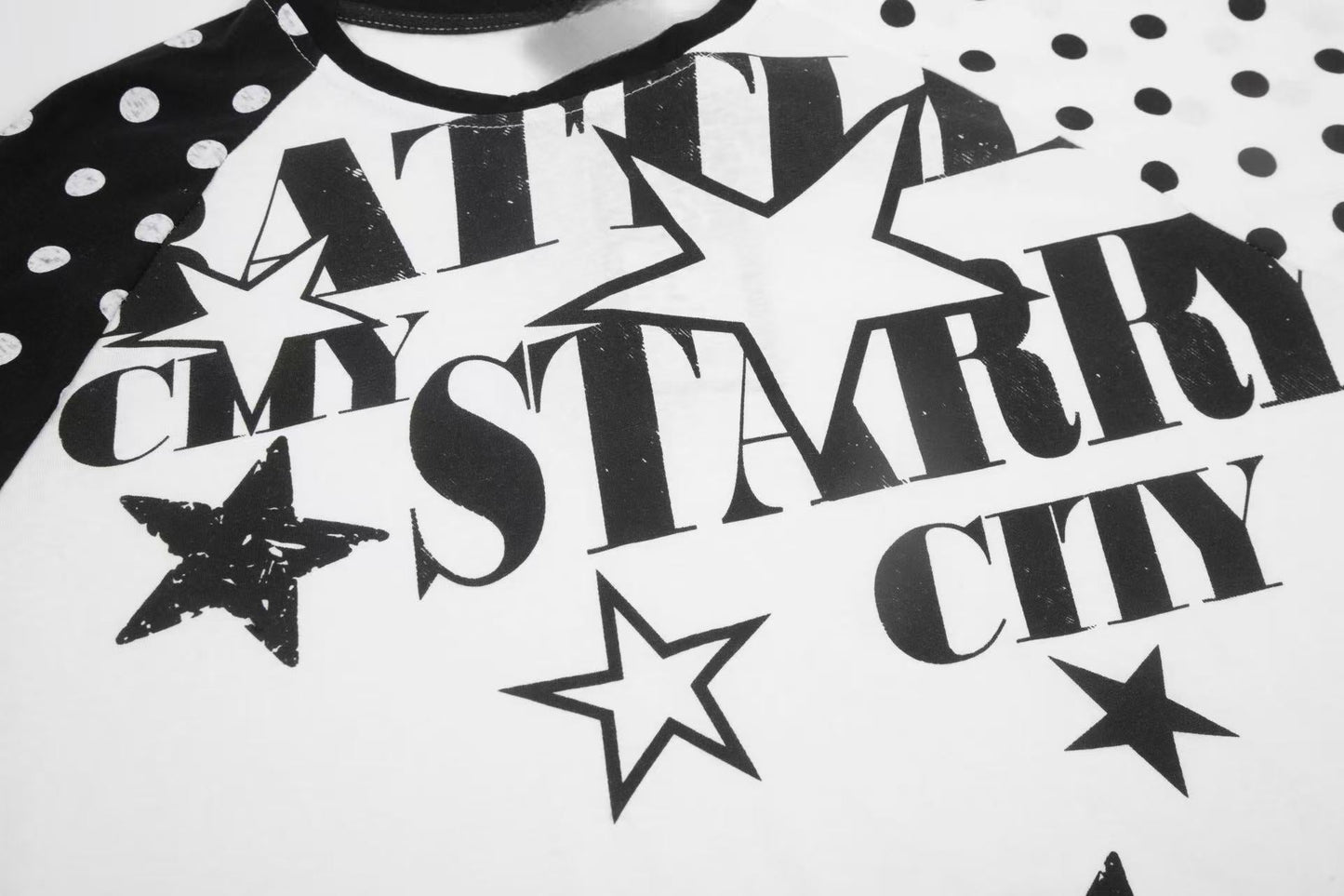 CapCabin “Starry City Contrast Raglan Tee”