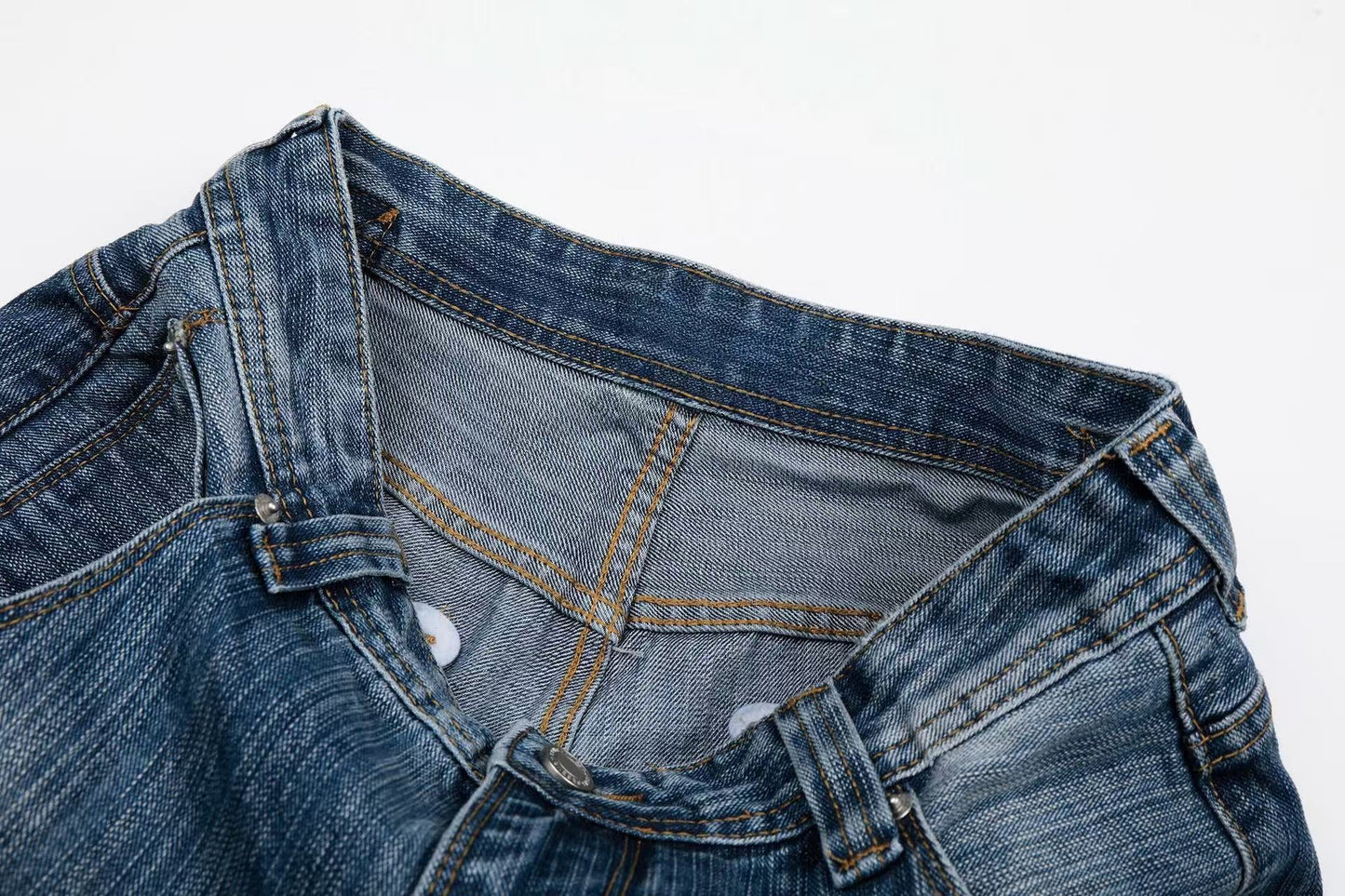 CapCabin “Vintage Grain Denim Jeans”