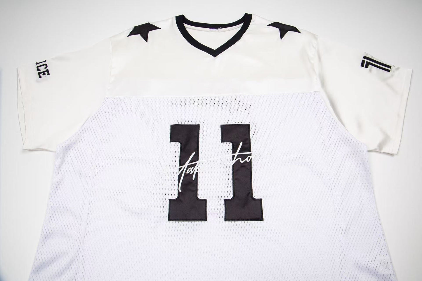 CapCabin “11 Mesh Jersey Tee”