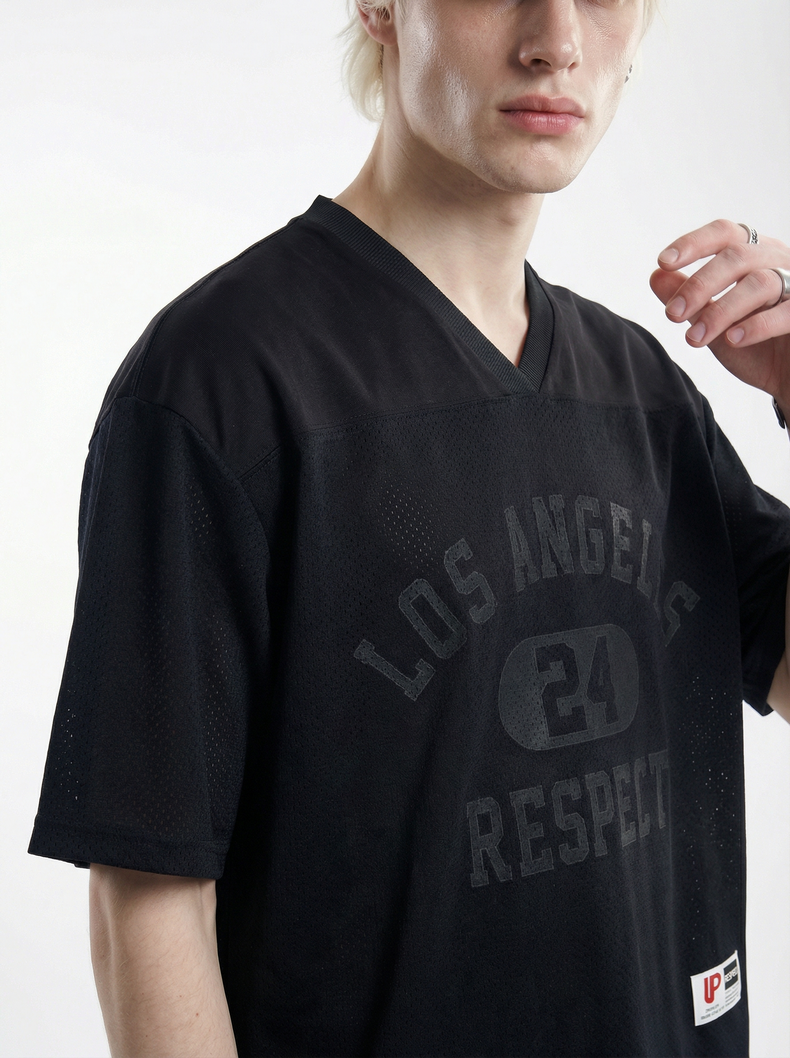 CapCabin Los Angeles Respect V-Neck Tee