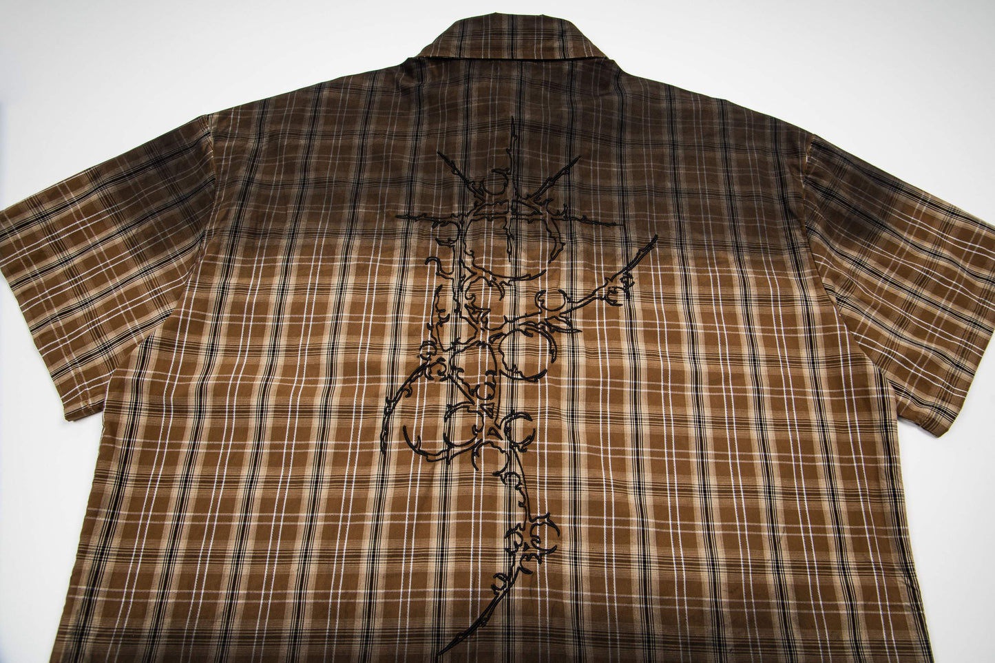 CapCabin Vintage Plaid Graphic Shirt