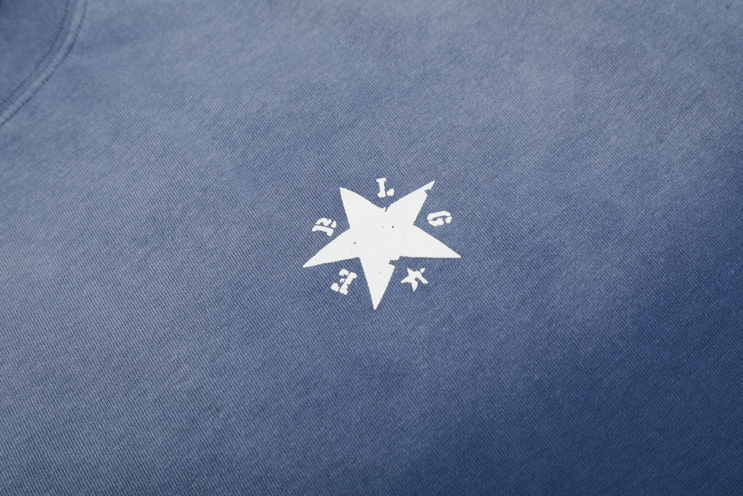 CapCabin “Star Fade Back Graphic Tee”