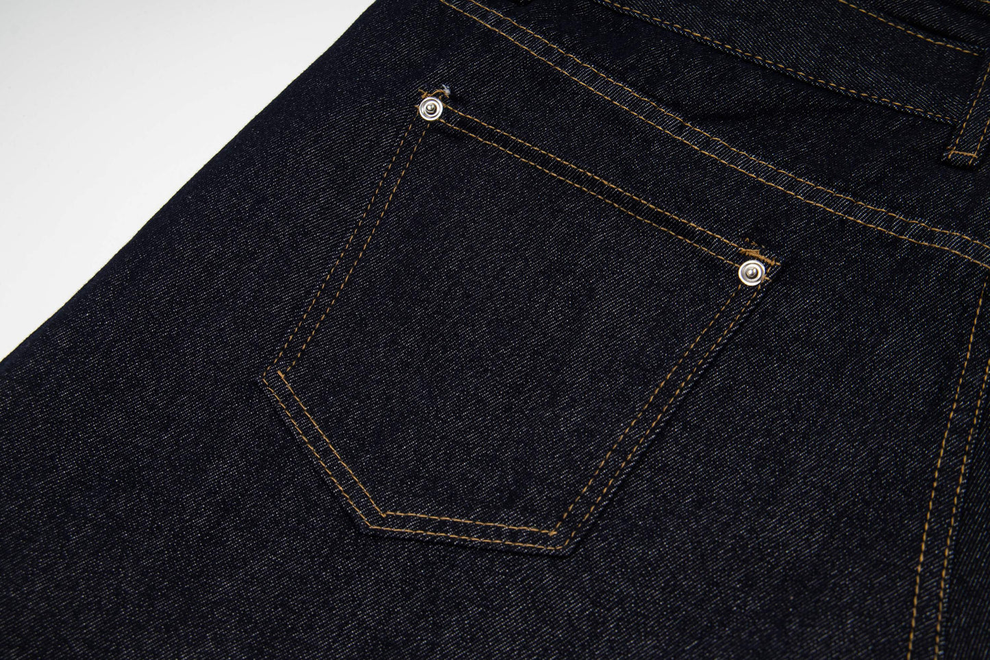 CapCabin “Double Waist Panel Denim Shorts”
