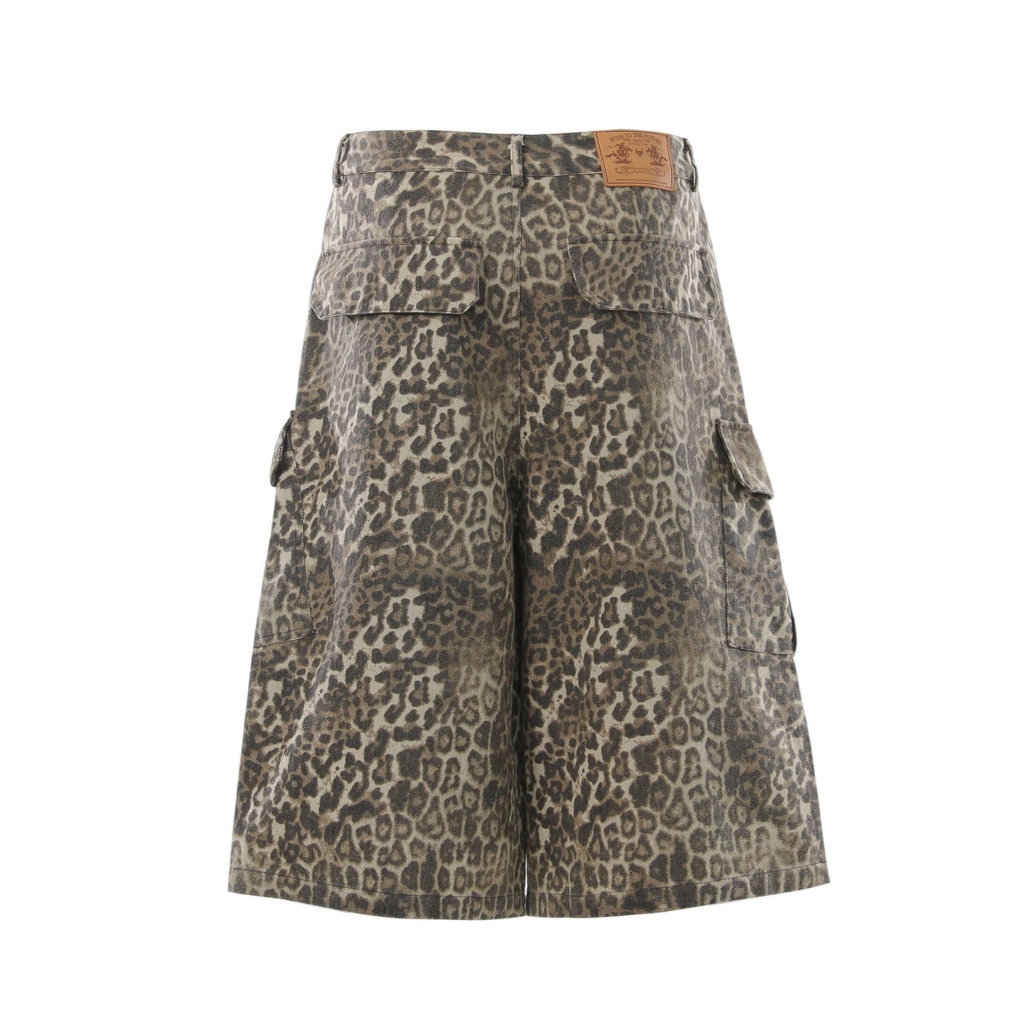 CapCabin “Leopard Cargo Shorts”