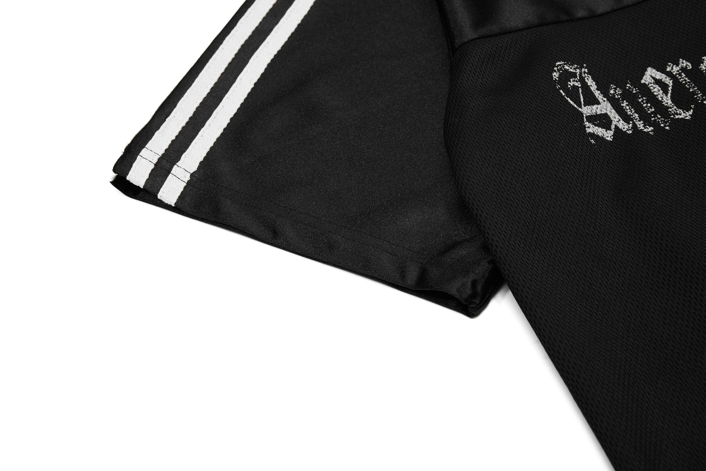 CapCabin “Aversio Mesh Sport Tee”