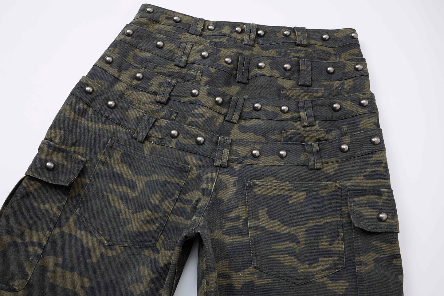 CapCabin Camo Wide-Leg Cargo Pants