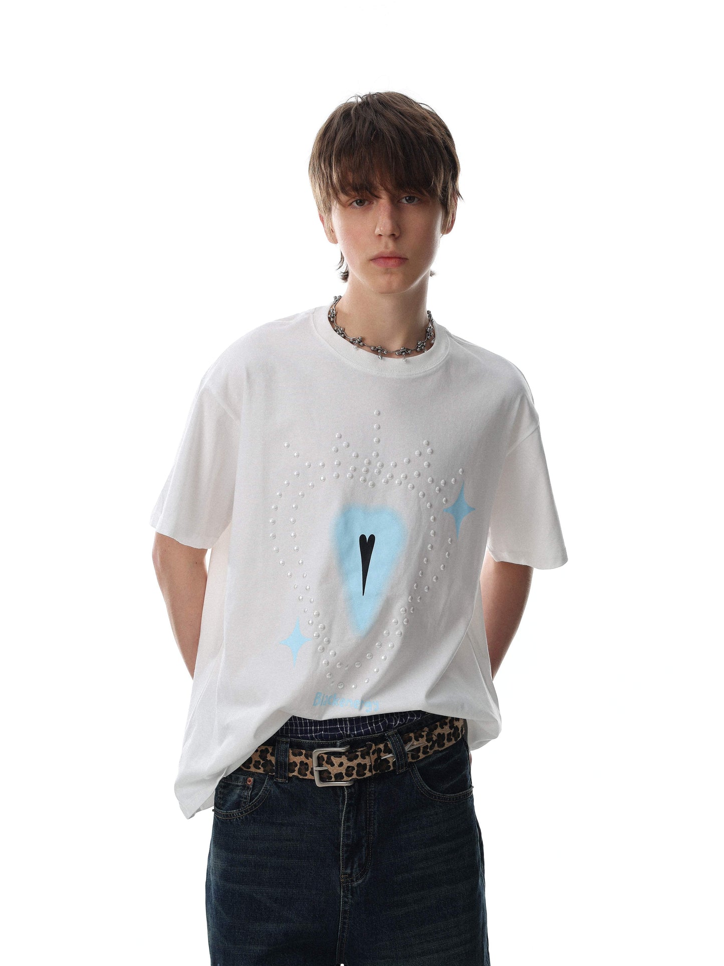 CapCabin “Crystal Heart Graphic Tee”