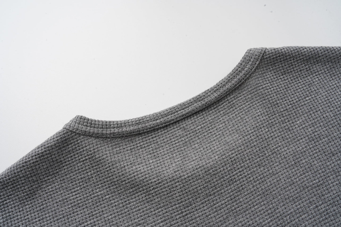 CapCabin Vintage Graphic Long Sleeve Tee
