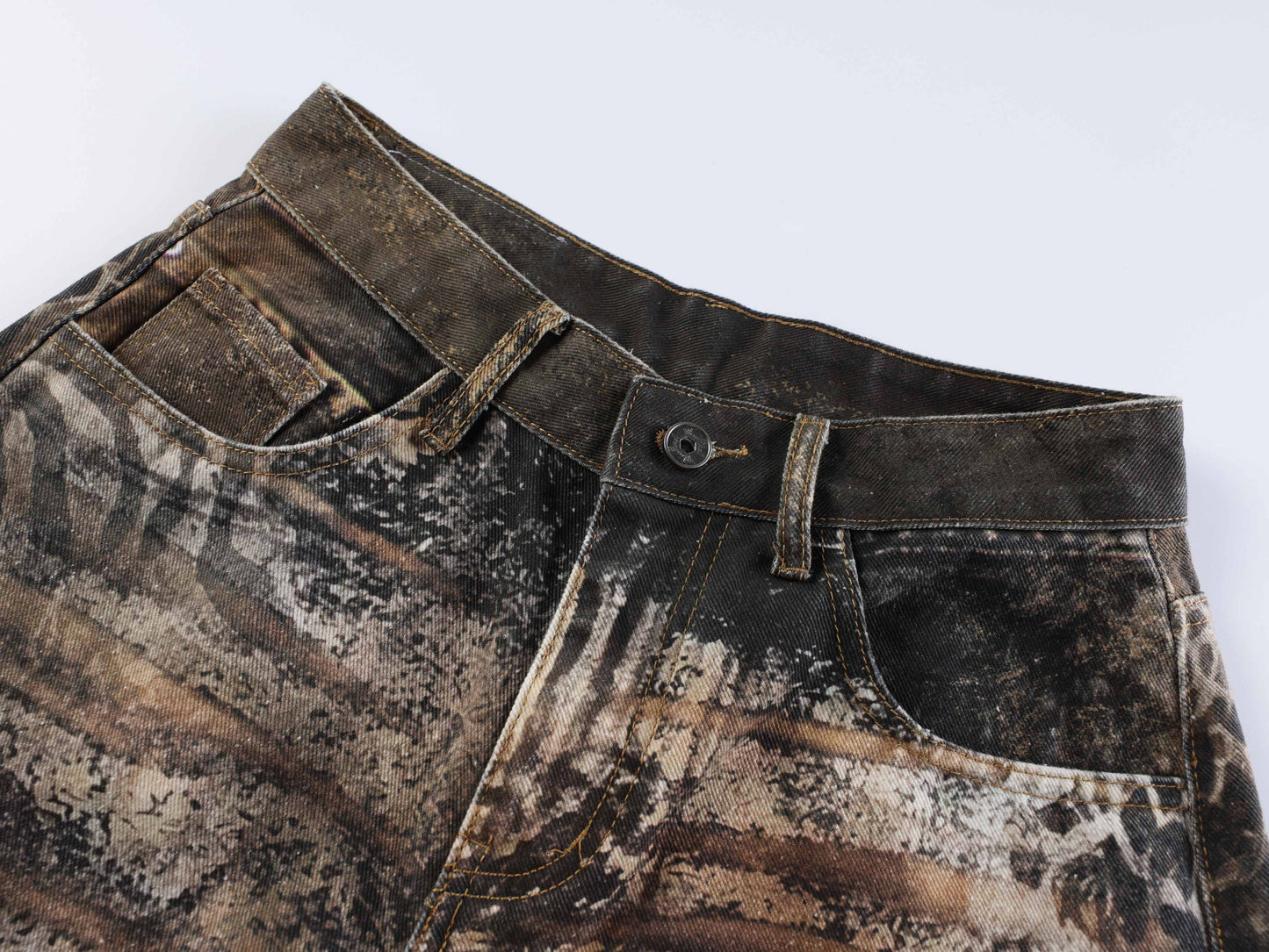 CapCabin “Savage Pattern Balloon Jeans”