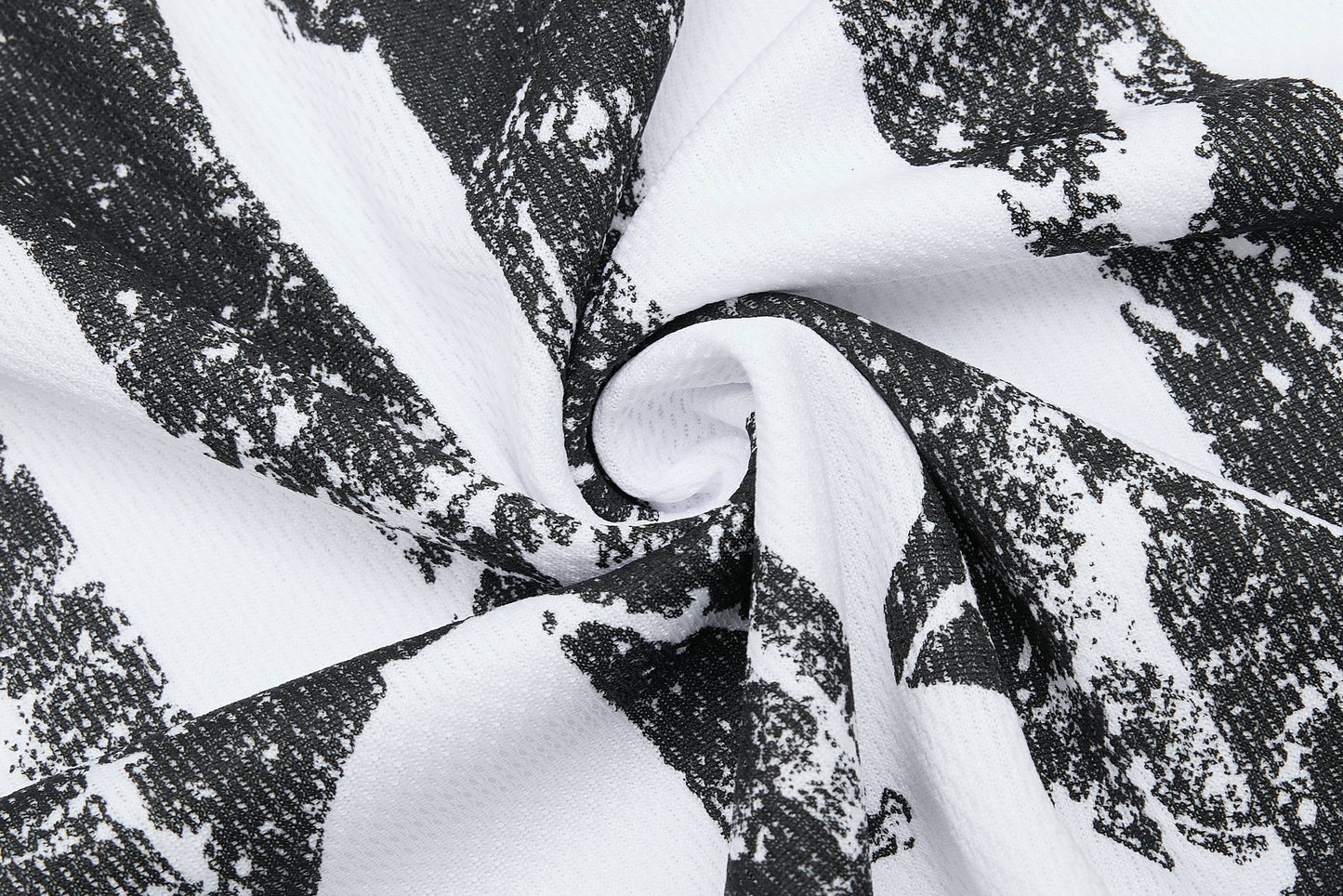 CapCabin “Aversio Mesh Sport Tee”