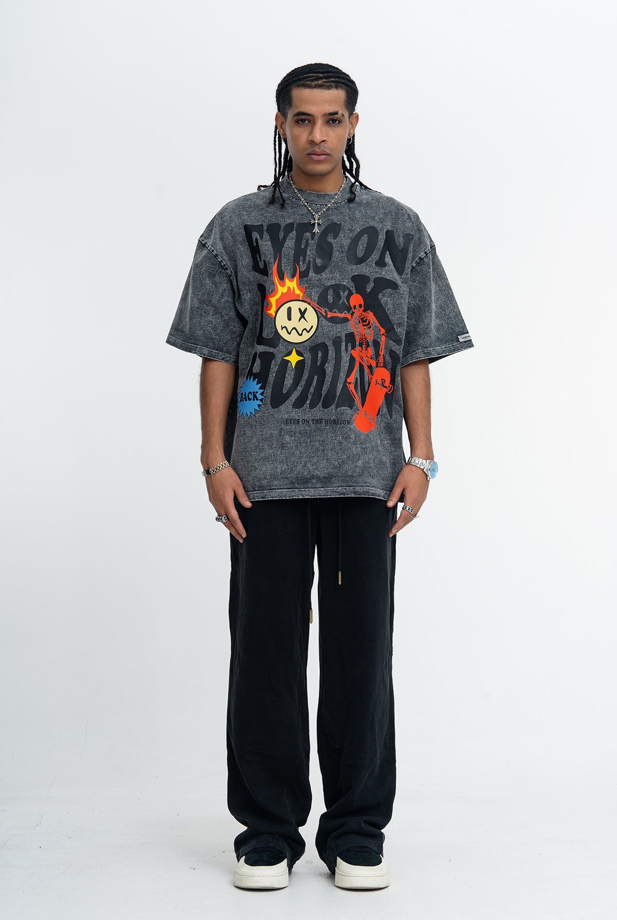 CapCabin “Eyes on the Horizon” Graphic Tee