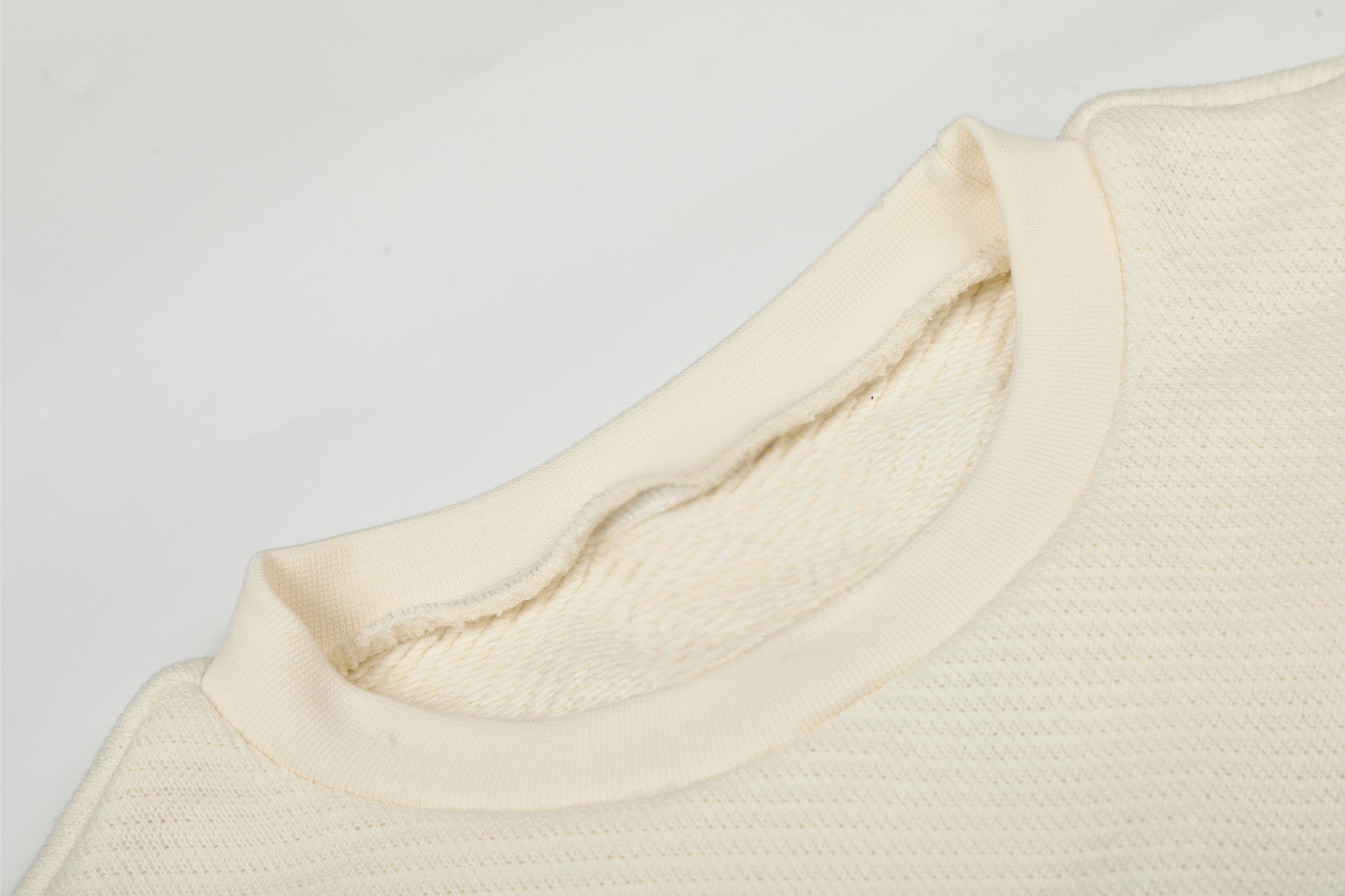 CapCabin Graphic Textured Sweatshirt