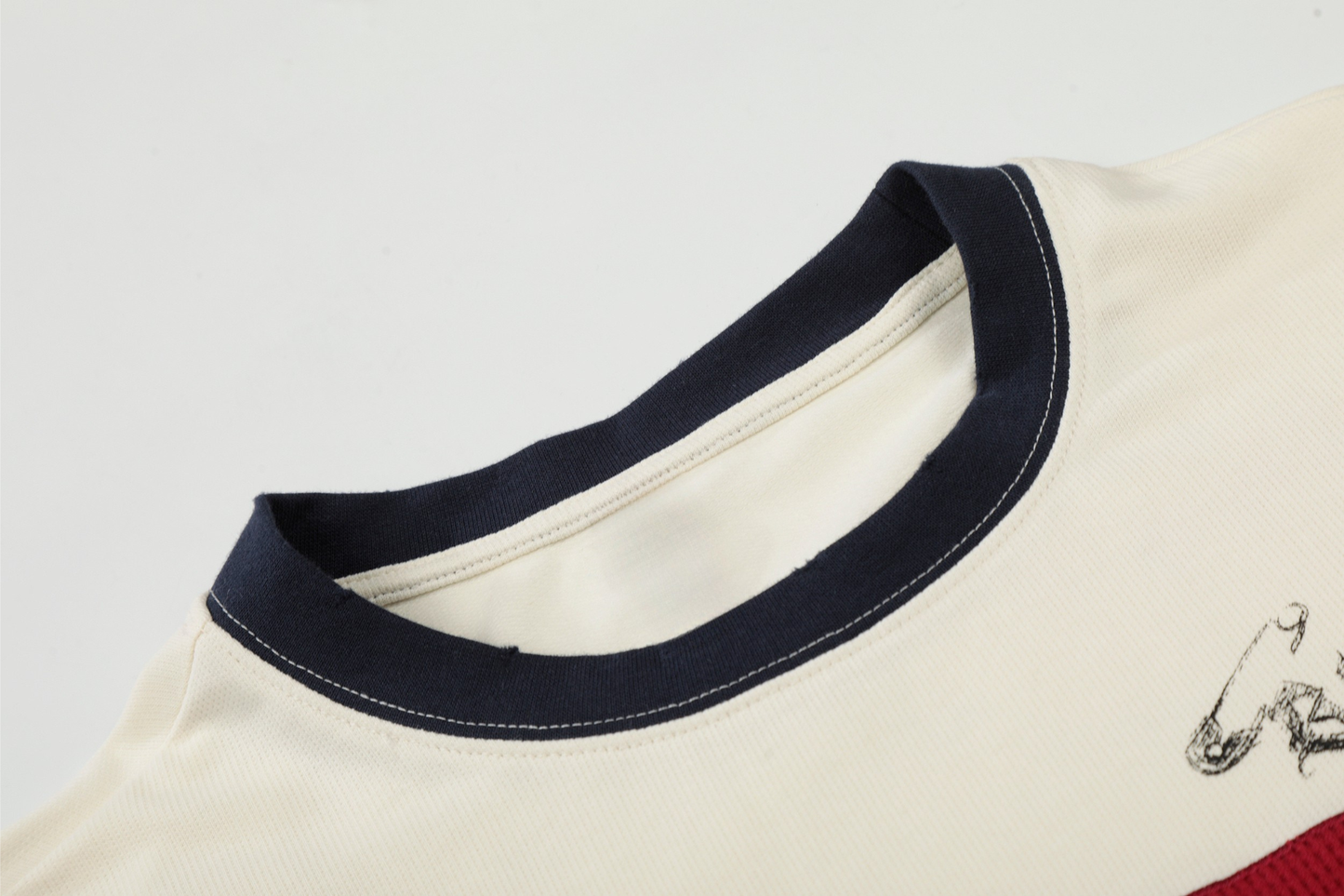 CapCabin Vintage Graphic Long Sleeve Tee