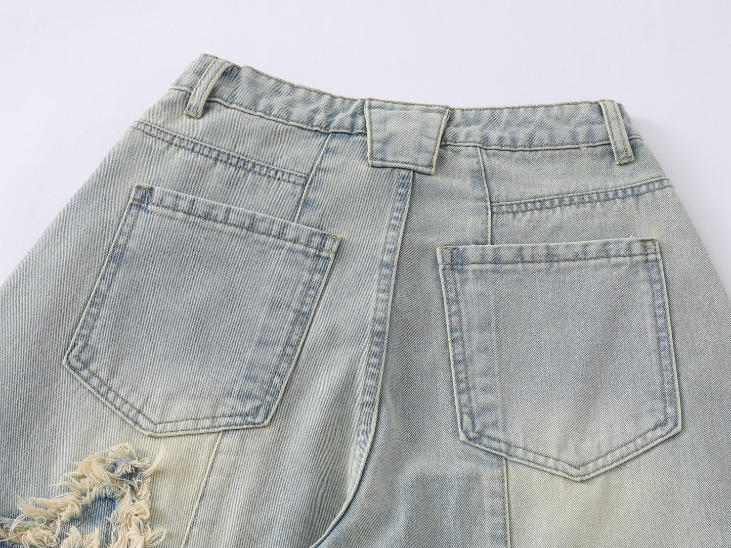 CapCabin “Star Distressed Wide-Leg Jeans”