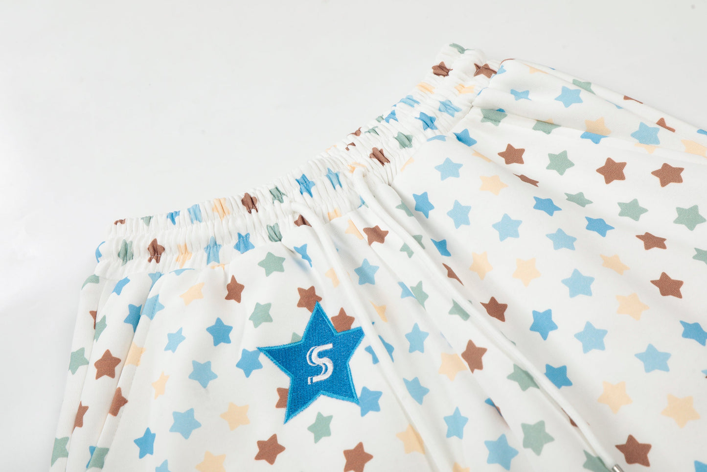 CapCabin Multi-Star Wide-Leg Pants