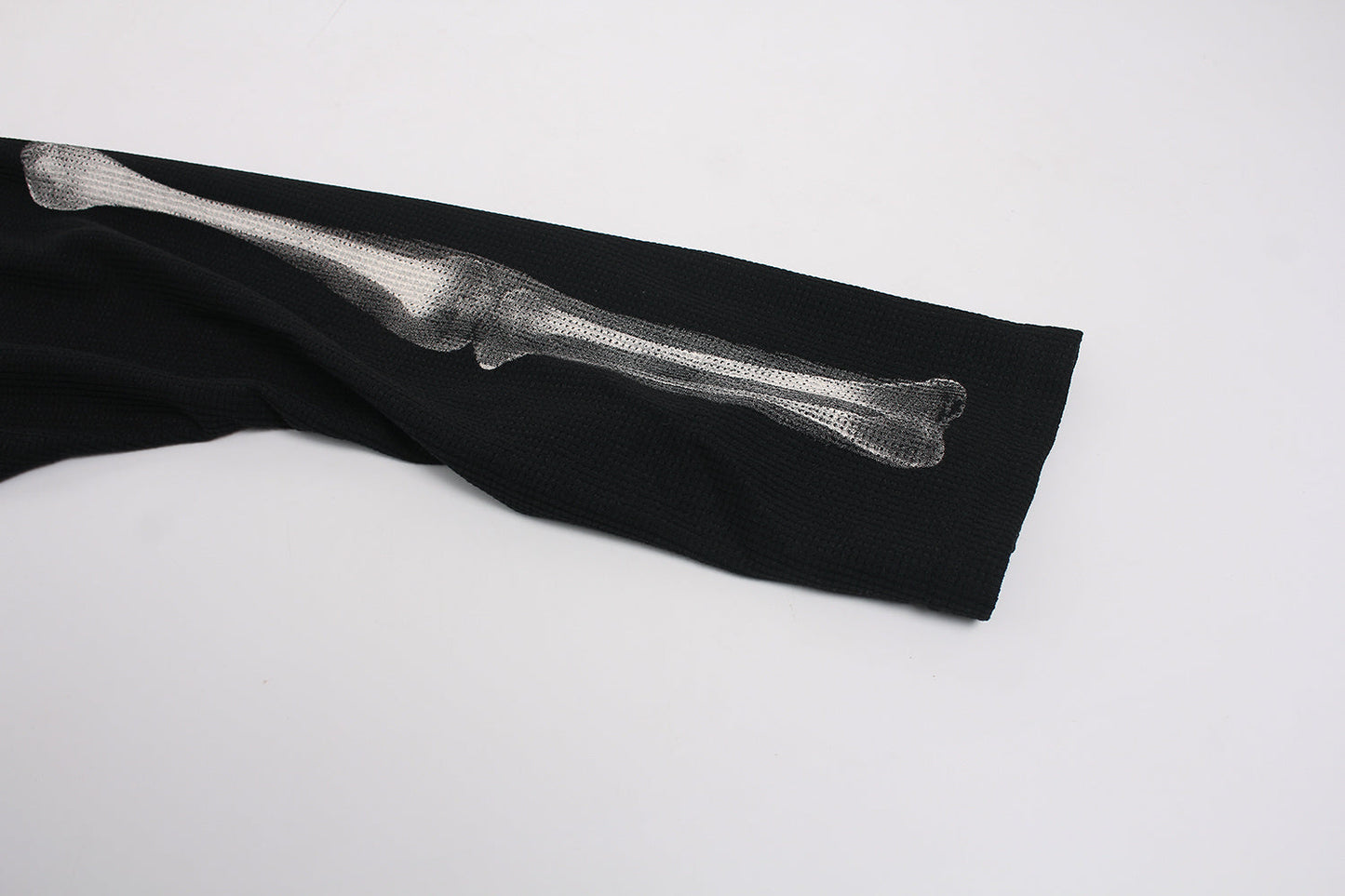 CapCabin Skeleton Print Long Sleeve Tee