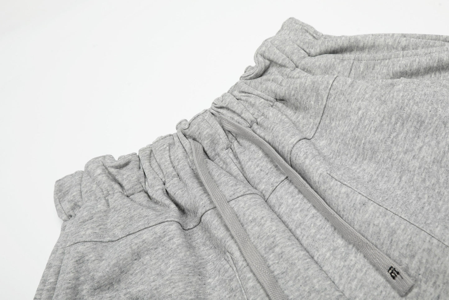 CapCabin “Minimal Lounge Wide Shorts”