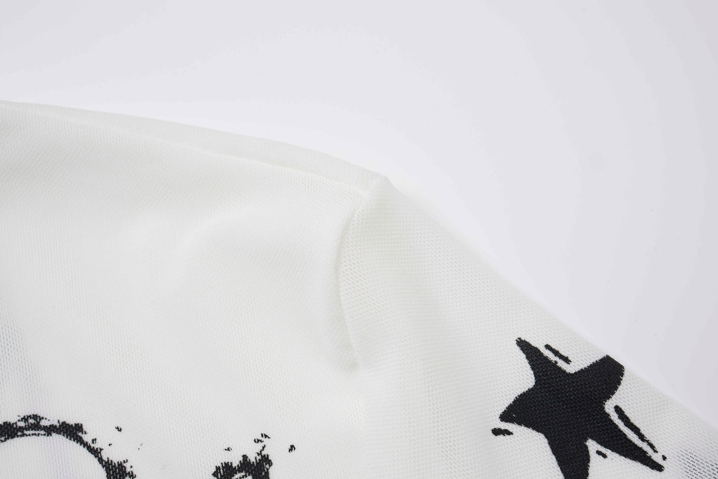CapCabin Graphic Long Sleeve Top