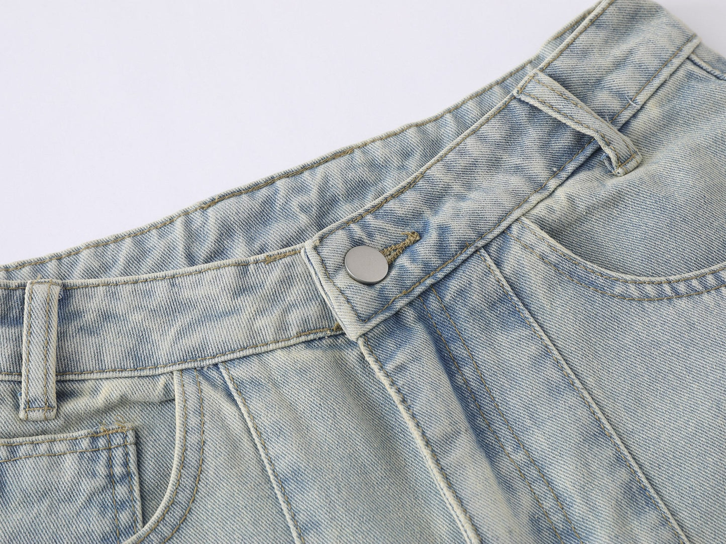 CapCabin “Star Distressed Wide-Leg Jeans”