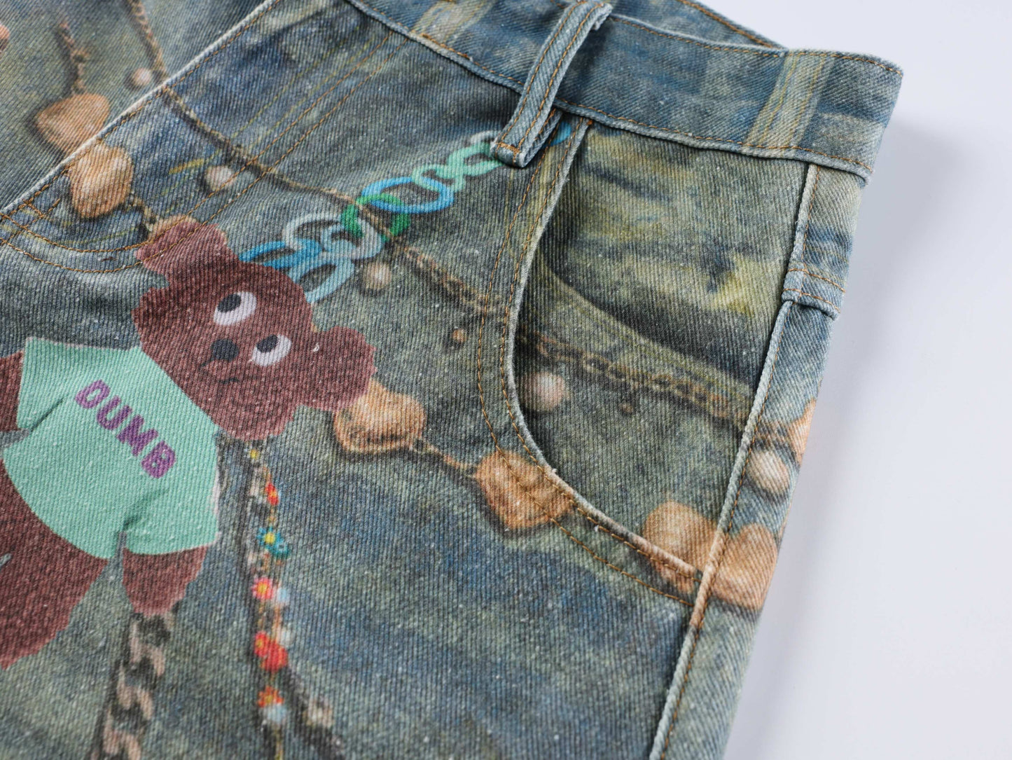 CapCabin “Toychain Graffiti Balloon Jeans”