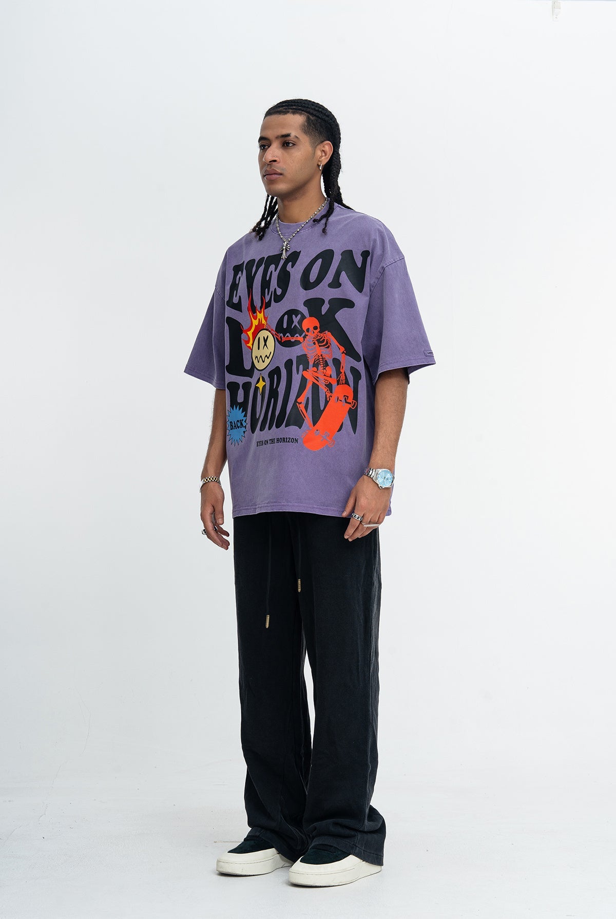 CapCabin “Eyes on the Horizon” Graphic Tee