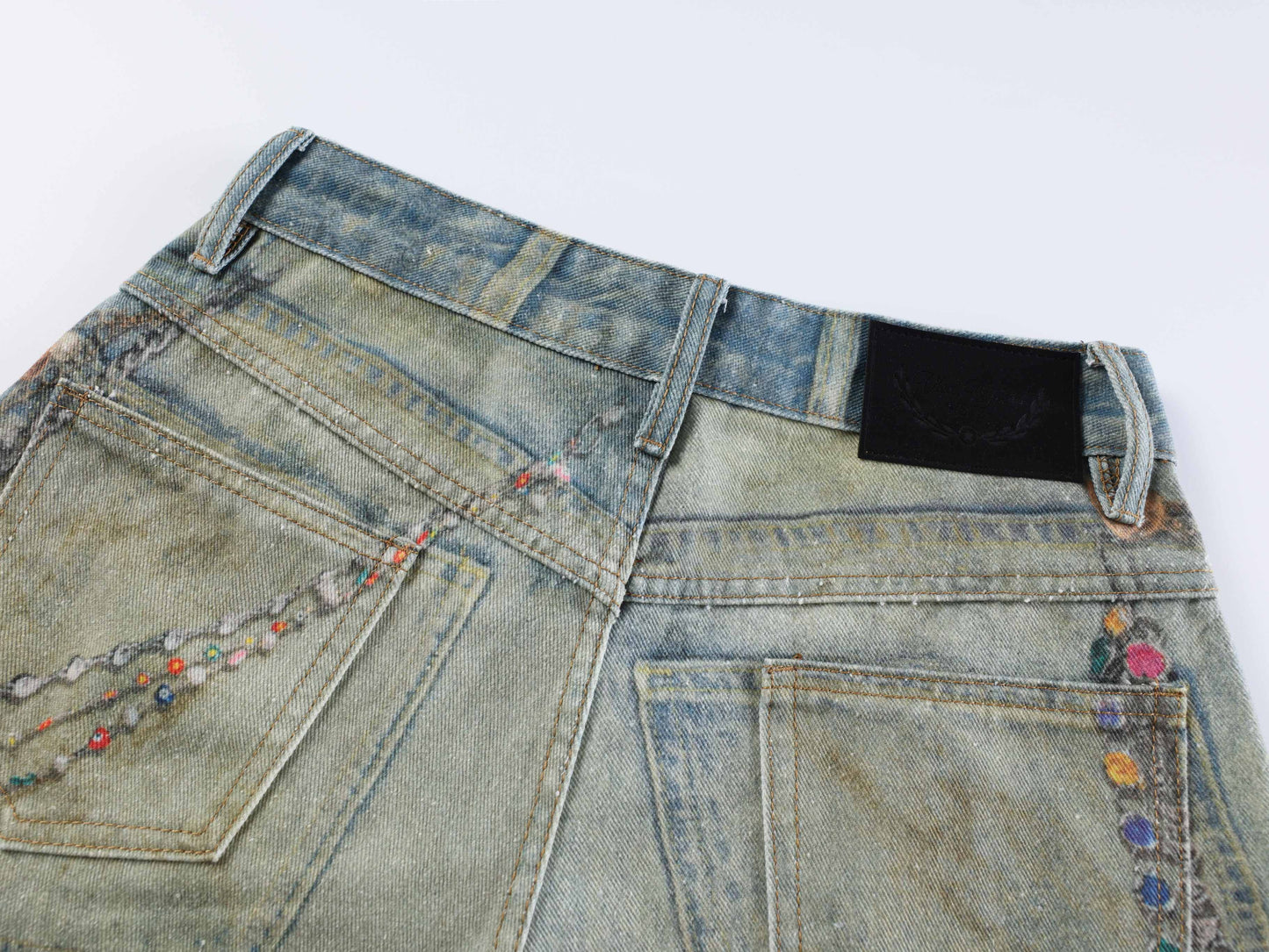 CapCabin “Toychain Graffiti Balloon Jeans”