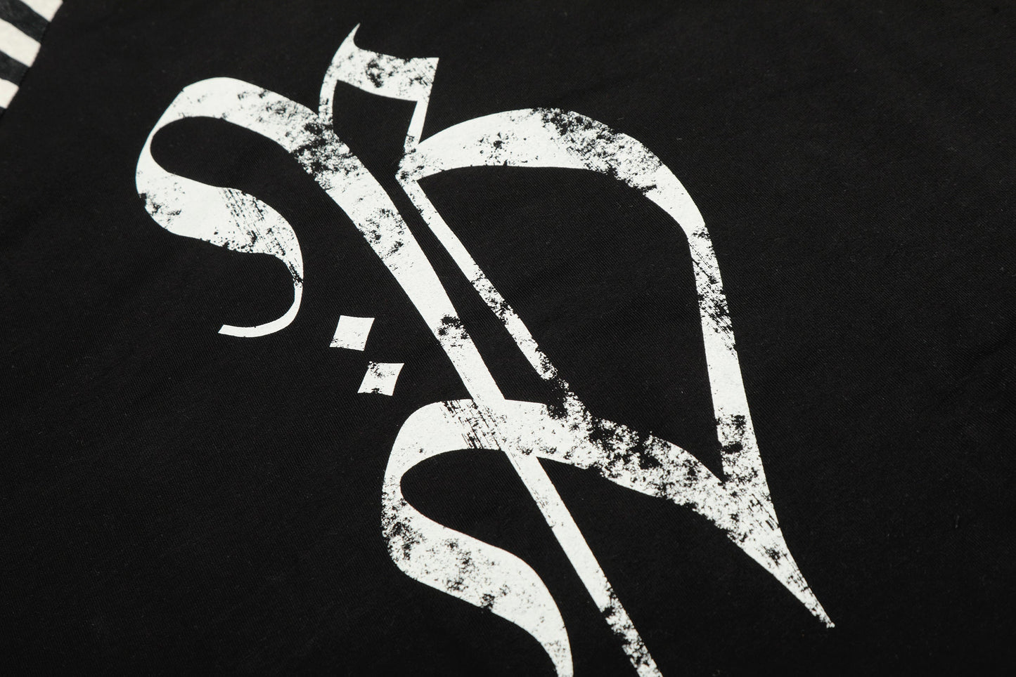 CapCabin Cross Graphic Raglan Long Sleeve Tee