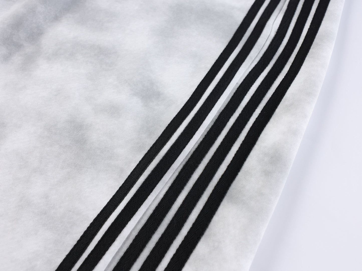CapCabin Barcode Graphic Wide-Leg Pants