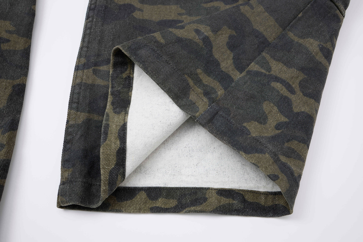 CapCabin Camo Wide-Leg Cargo Pants