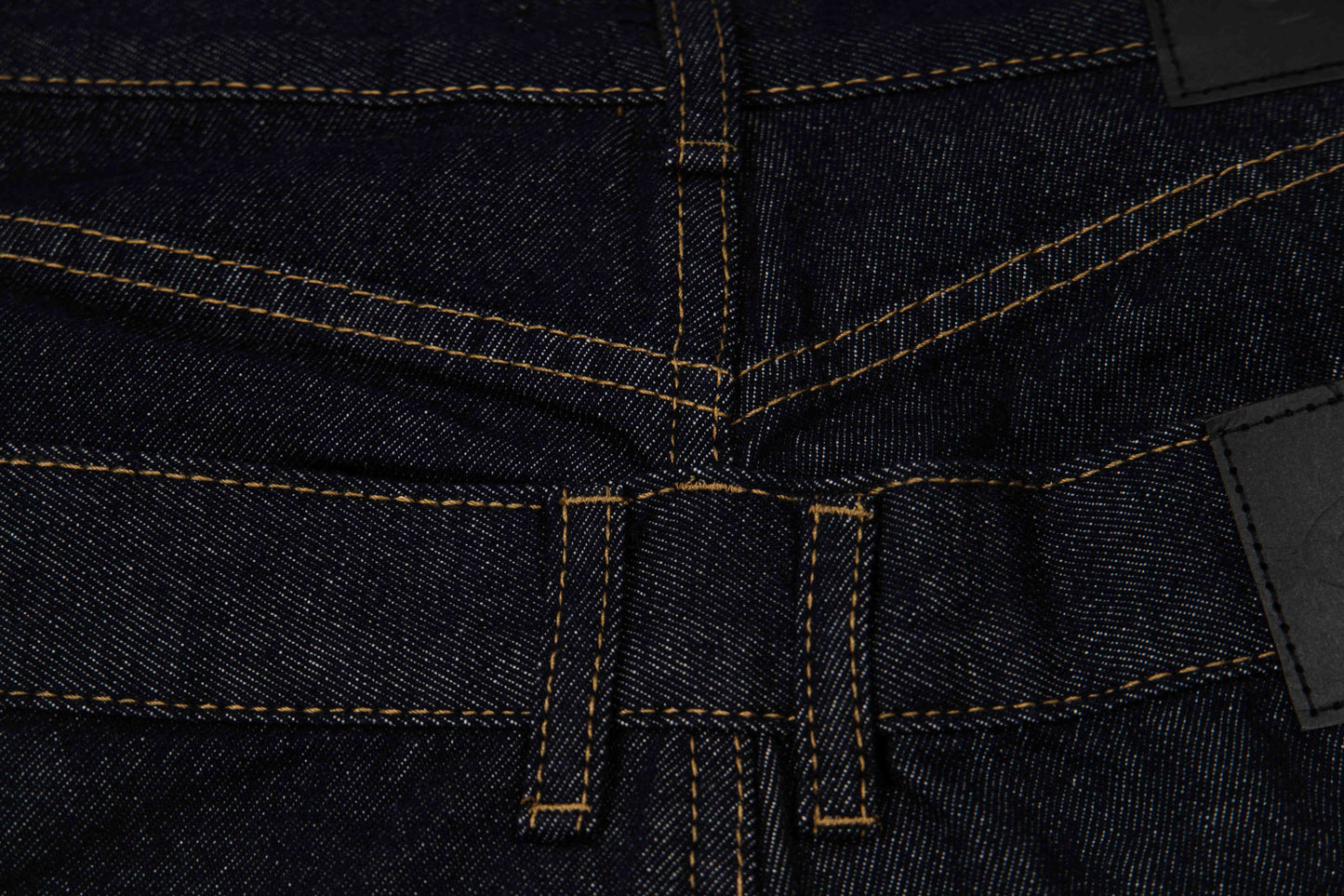 CapCabin “Double Waist Panel Denim Shorts”